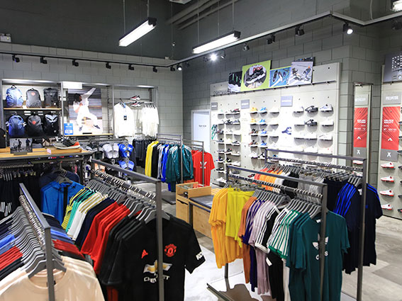 Adidas - Terminal 21 Pattaya