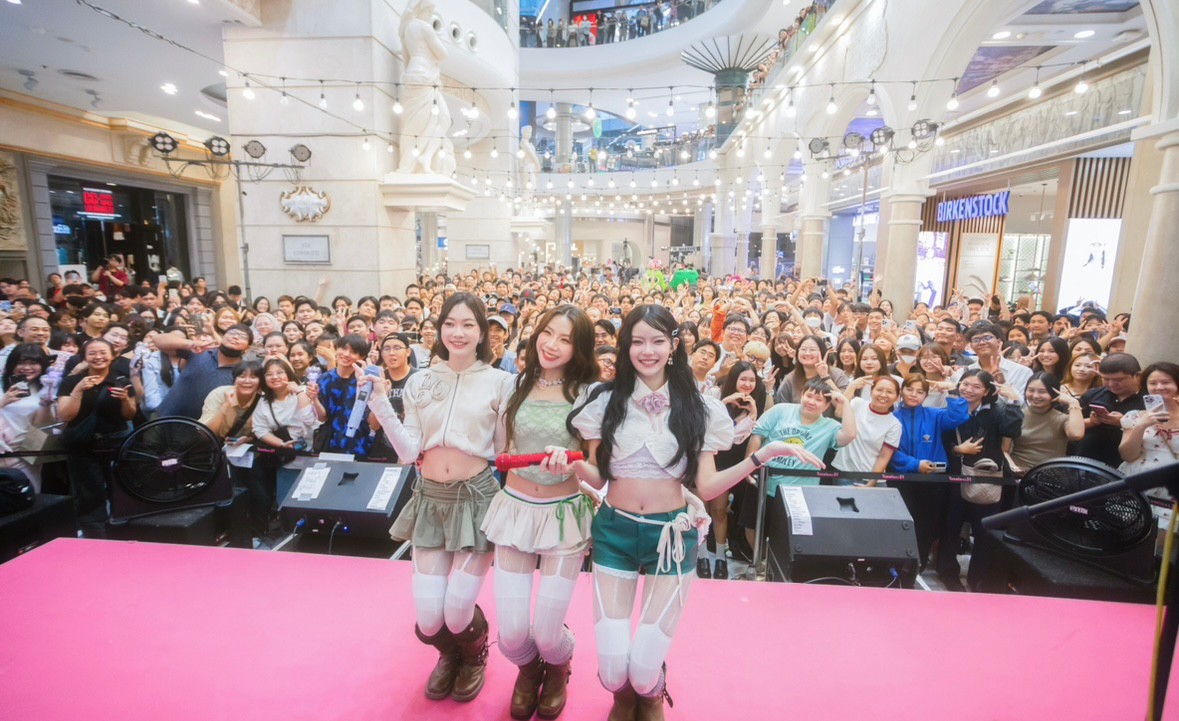 ภาพบรรยากาศงาน Mid Year Sale